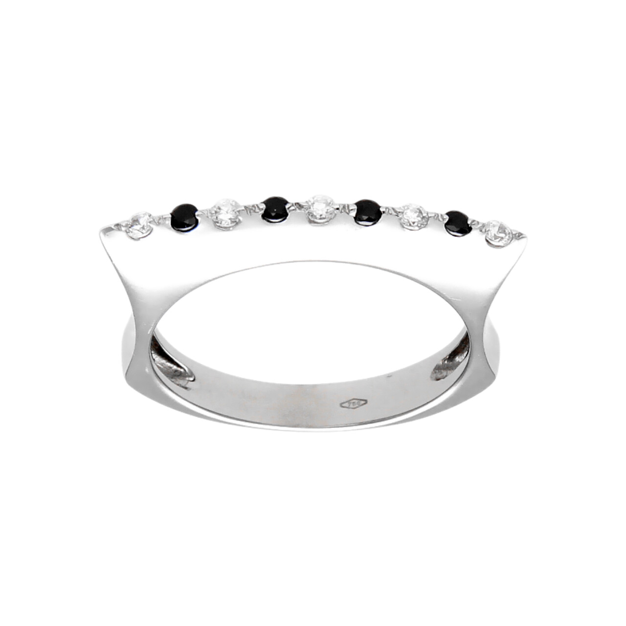 Ring aus Weißgold mit Saphiren und Zirkone