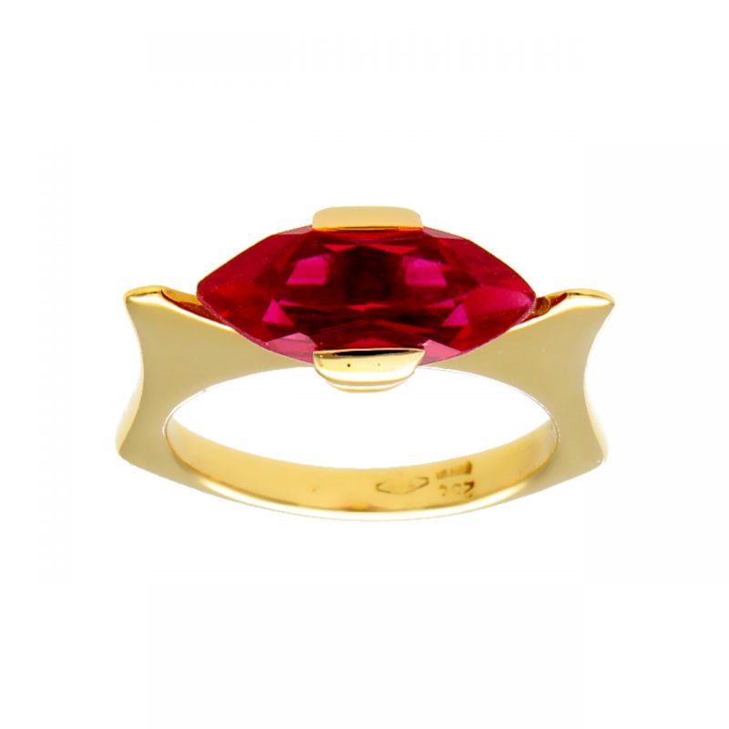 Yellow gold ring with ruby