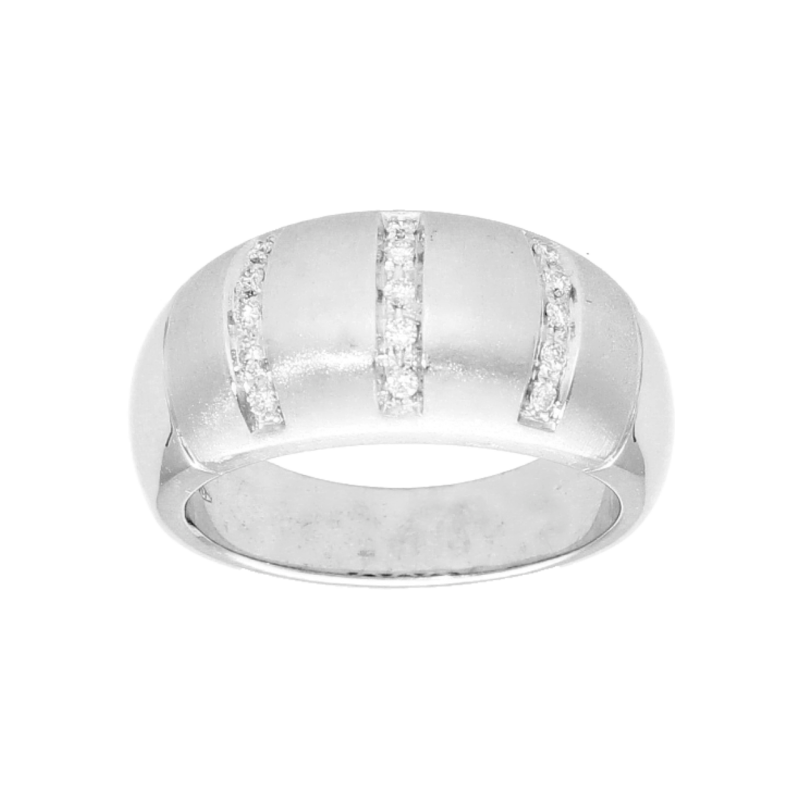 White gold ring with diamonds 0,22 ct
