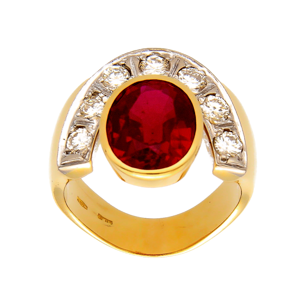 Yellow Gold Ring with Diamonds and Ruby