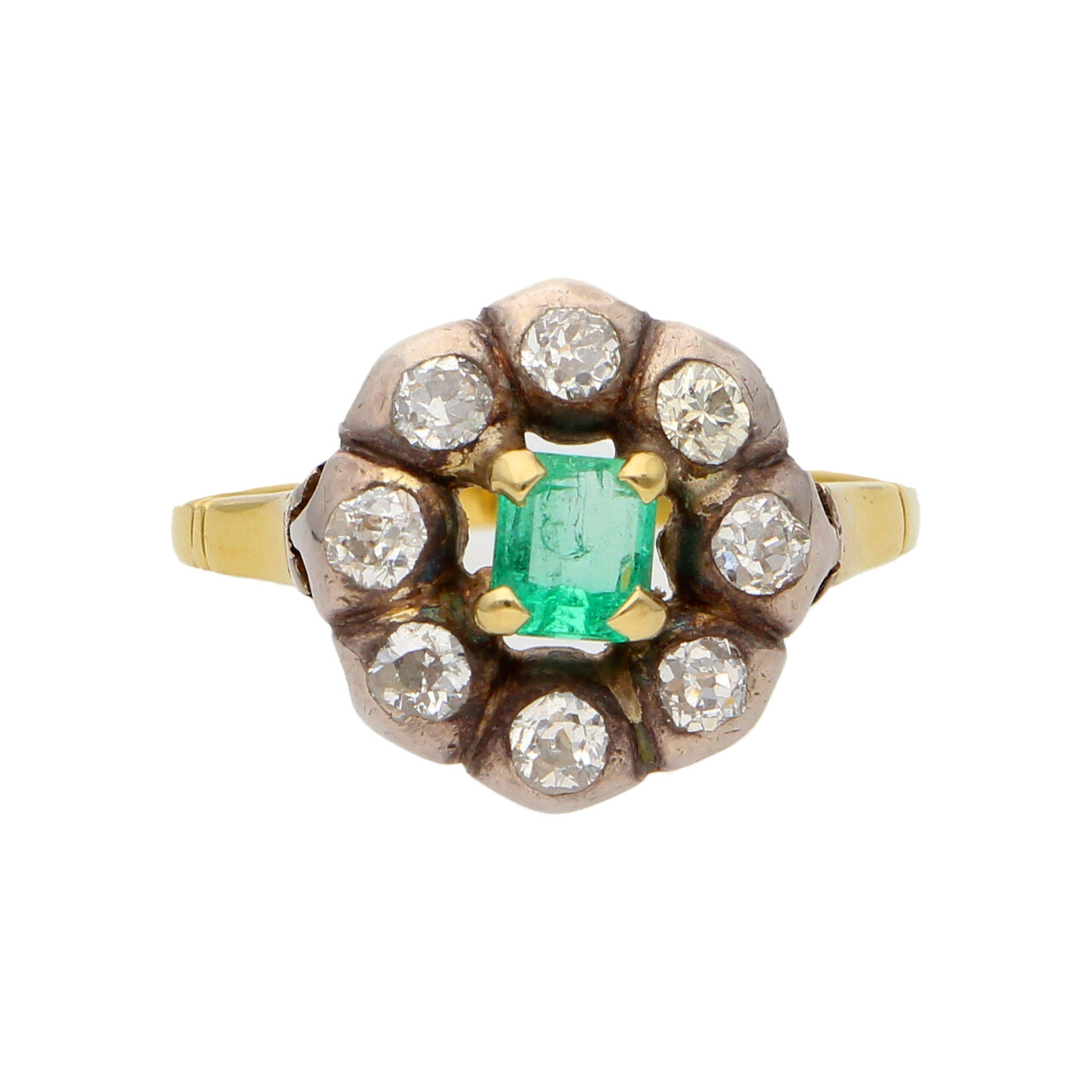 Anello antico due ori con diamanti e smeraldo centrale