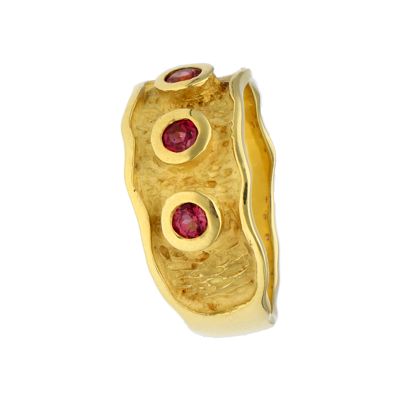 Anello lavorato oro giallo con tre rubini_2