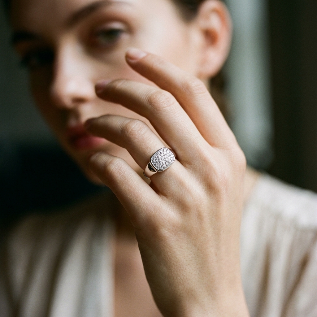 Anello oro bianco con pavè di diamanti_4