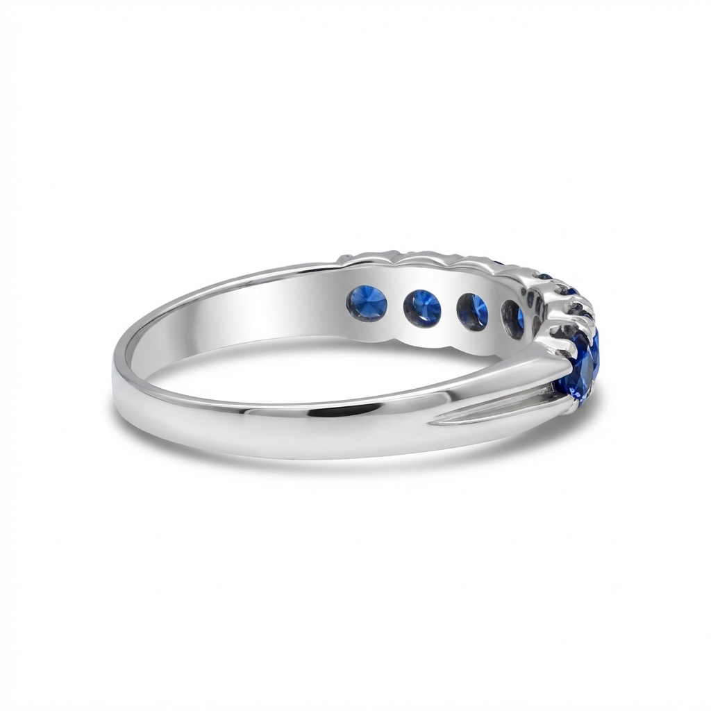 Anello riviera oro bianco con 7 zaffiri blu_3